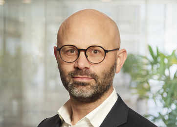 Matthijs van Ooij, Mr., Senior manager btw