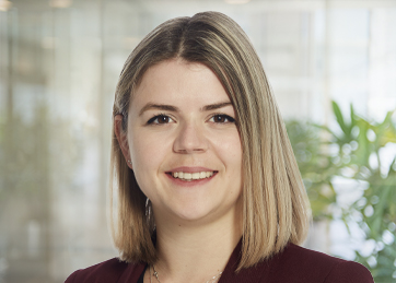 Femke Schemkes , Mr., Jurist Tech & Privacy