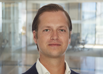 Leon Zijlstra, Manager Mergers & Acquisitions - Corporate Finance